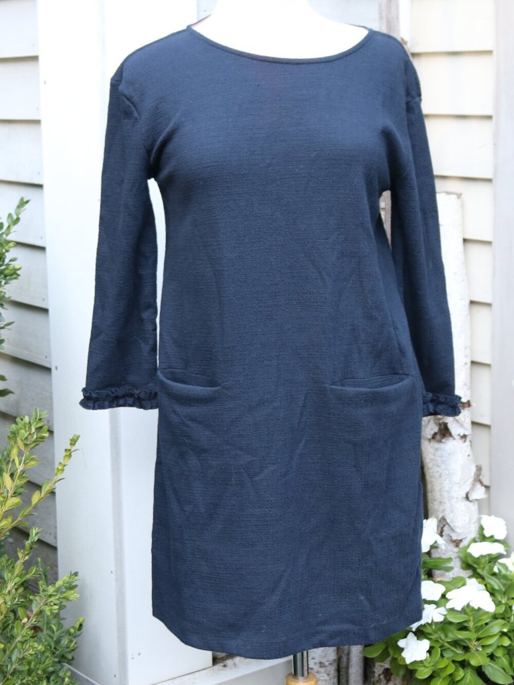 Tabitha Webb Navy Blue Ruffle Trim Pockets Sheat Dress Sz MEDIUM